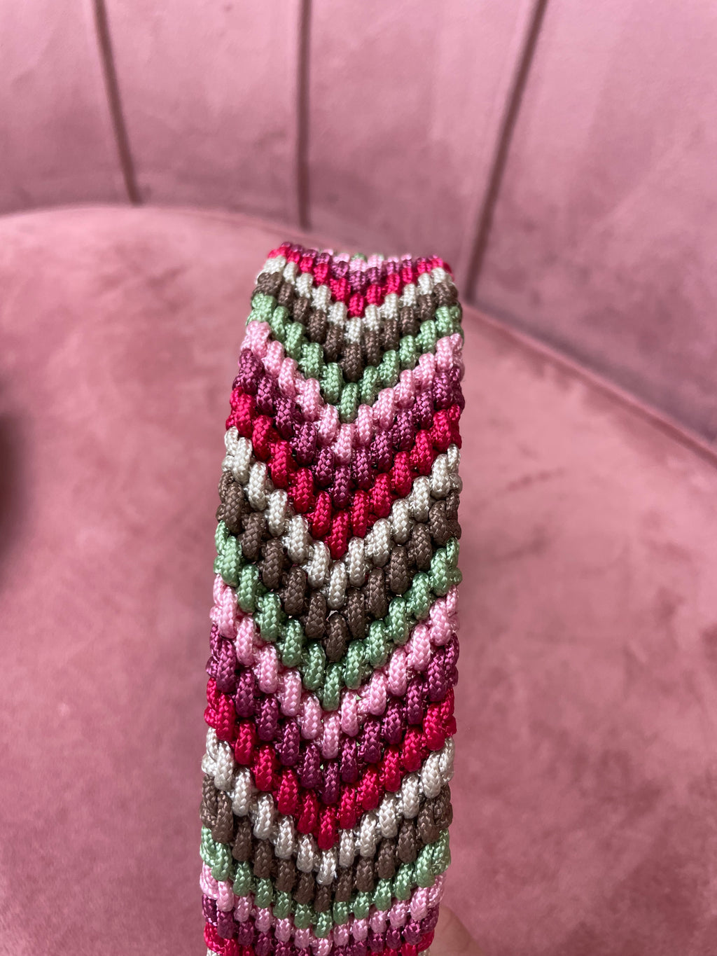 Handgefertigt - Chevron Guacamole Kragen