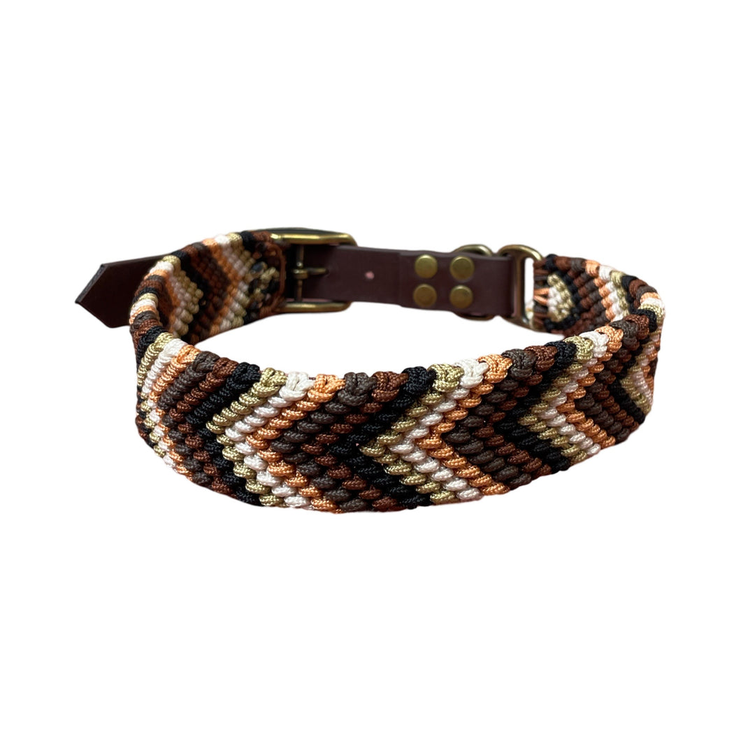 Handgemaakt - Halsband Chevron Bruin